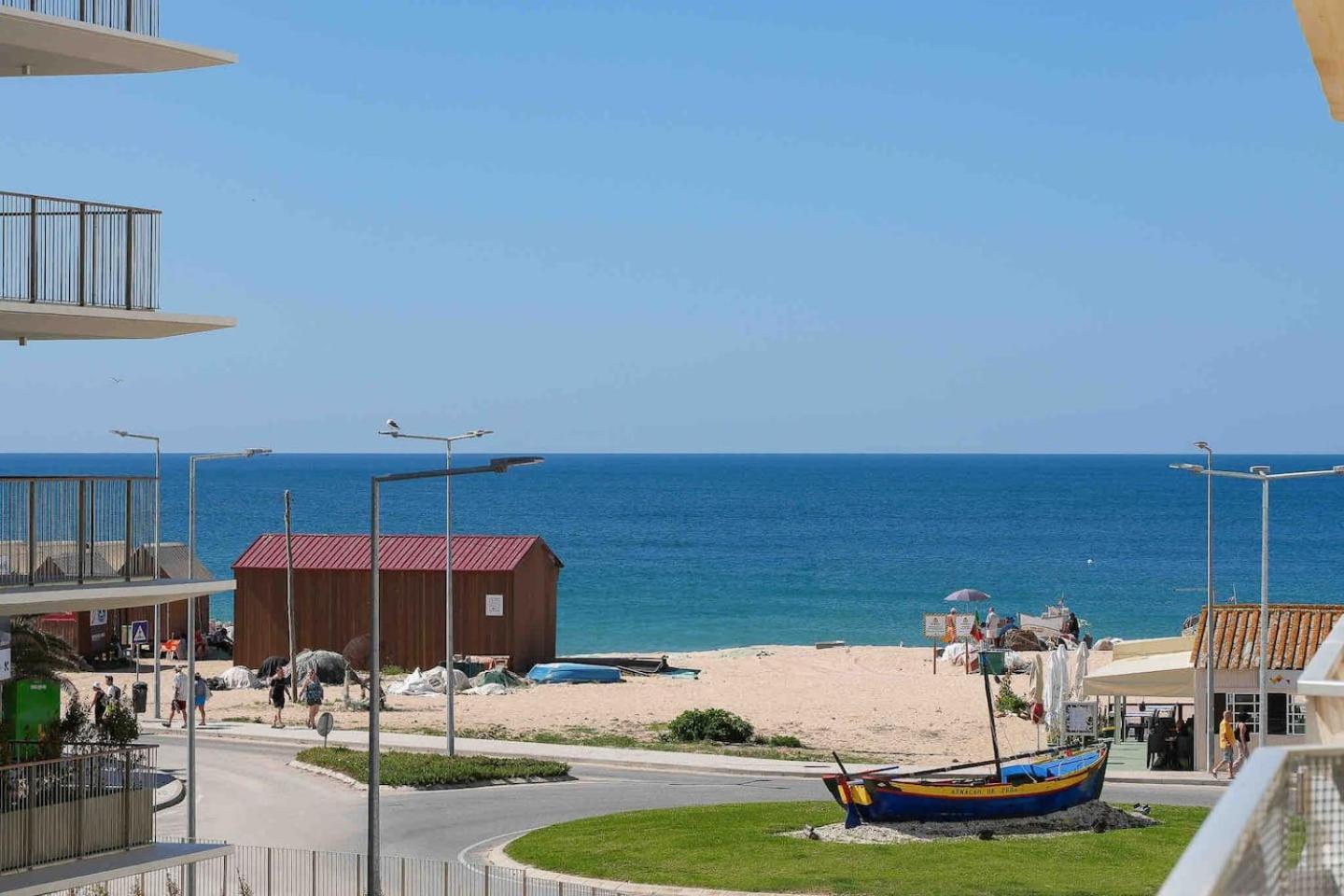 Spacious Beach 2 Bedroom Apt Sleep6 By Promenade Armação de Pêra Buitenkant foto